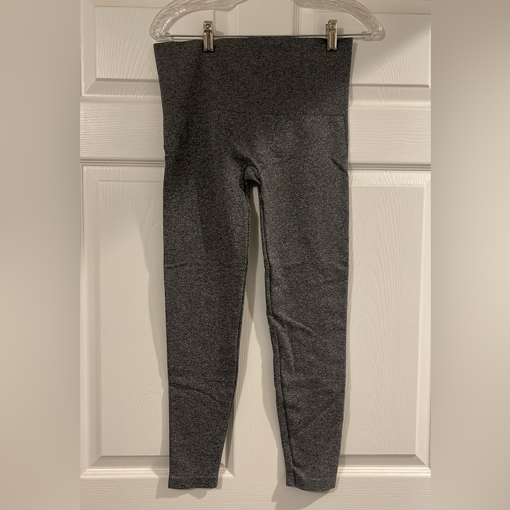Goodhart Heather  gray size medium leggings